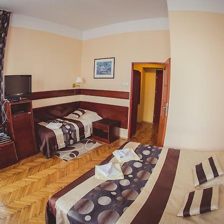 Pensjonat Willa Sorrento Krzeszowice Esterno foto